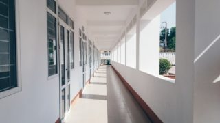 学校